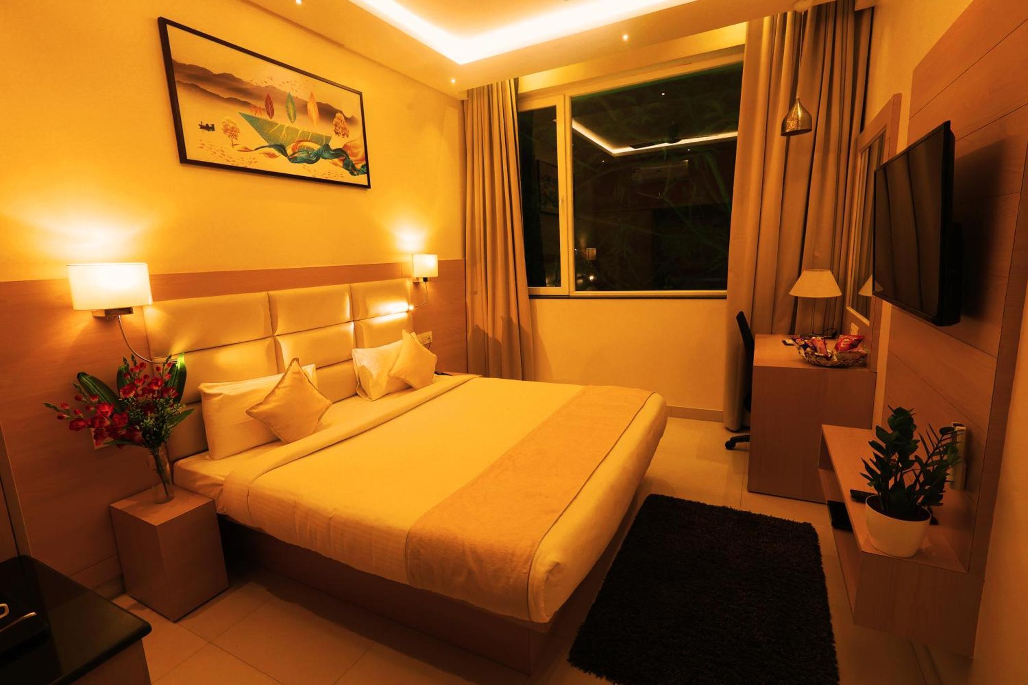 Grand Regency Rajajinagar, Iskcon Temple - Wtc Hotel บังกาลอร์ ภายนอก รูปภาพ